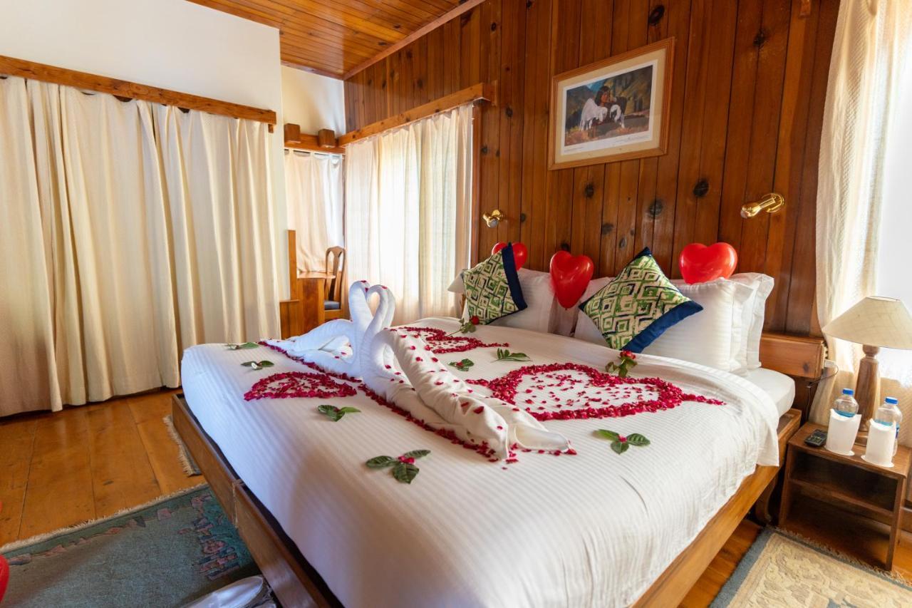 Hotel Negi'S Mayflower A Heritage Since 1965 Manāli Zewnętrze zdjęcie