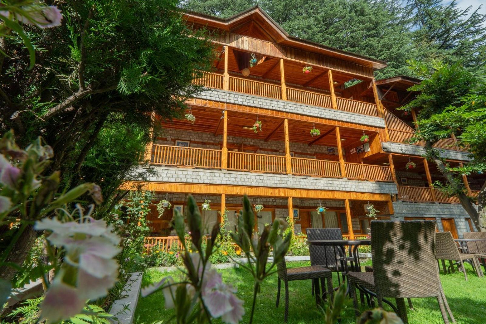 Hotel Negi'S Mayflower A Heritage Since 1965 Manāli Zewnętrze zdjęcie